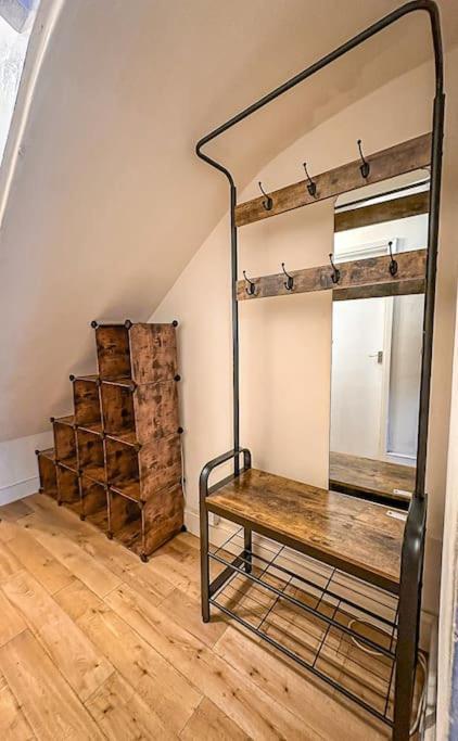 Bright & Spacious Split Level Flat In Kennington Londres Exterior foto